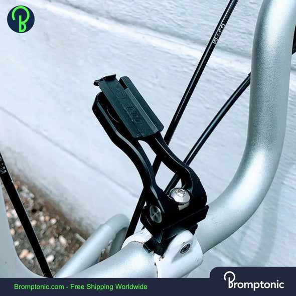 Brompton iPhone mount fits with any smart phone Bromptonic